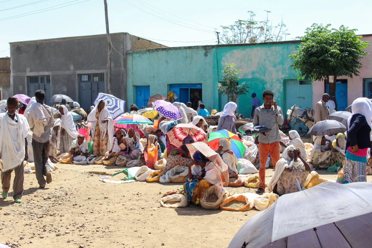 Wochenmarkt in Axum, Region Tigray, Äthiopien