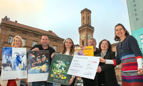 Präsentation von wholidays 2026, der zwölften Ausgabe des interkulturellen Kalenders – der ersten auch als „Fürth-Edition“